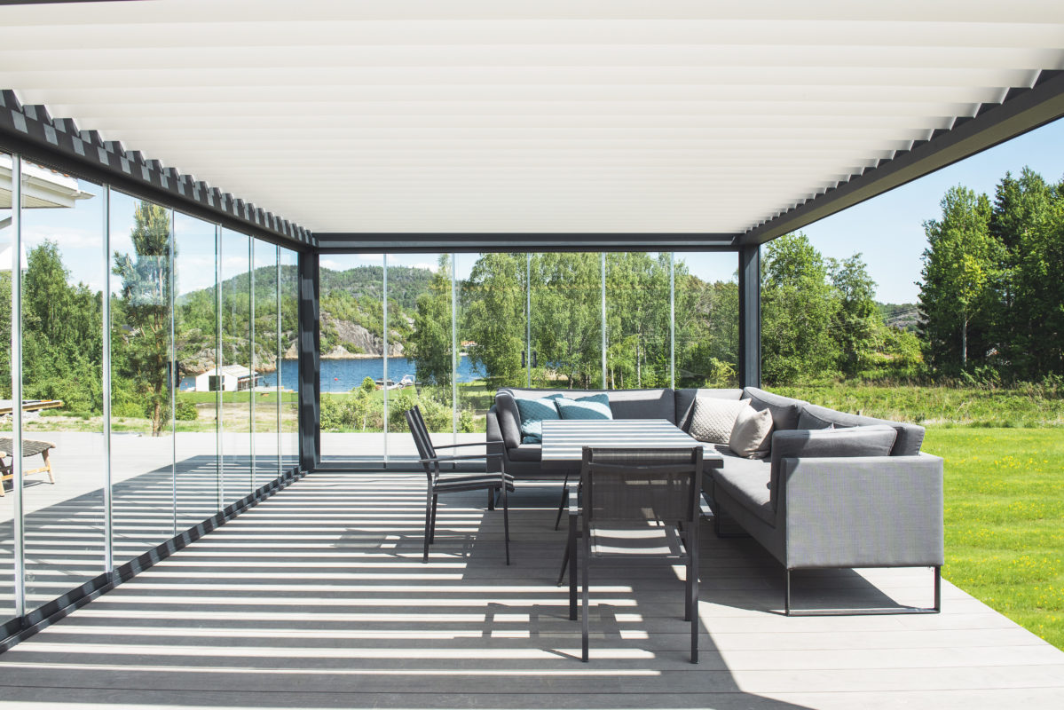 Utecomfort Sommer Pergola med lamelltak i Oslo